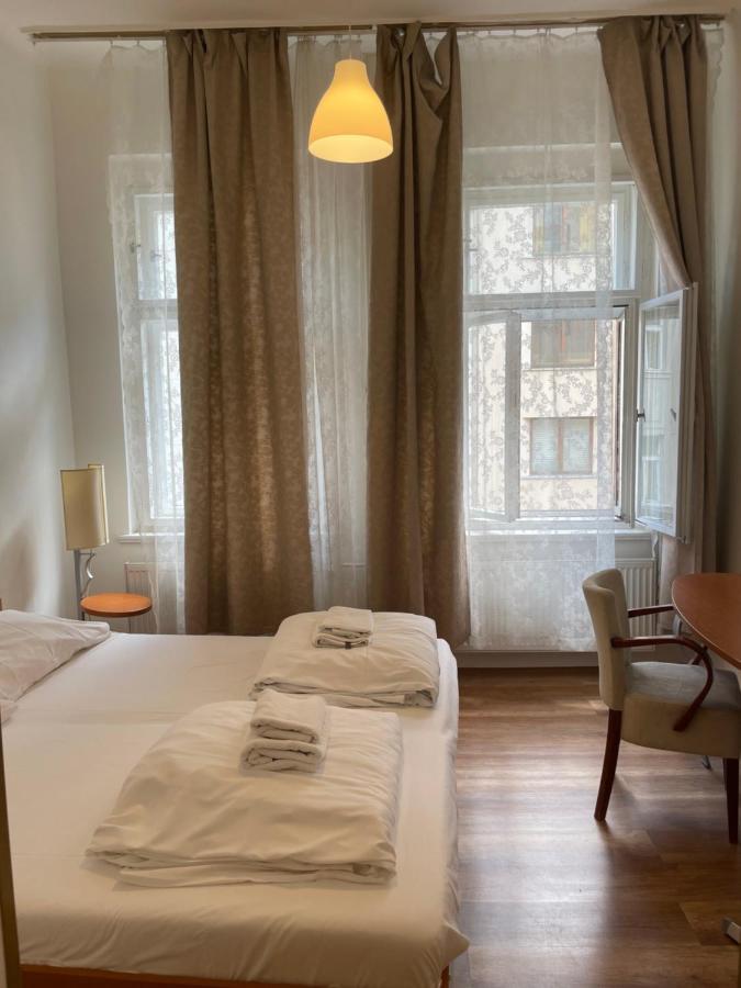 Gallery Sis Hotel Prag
