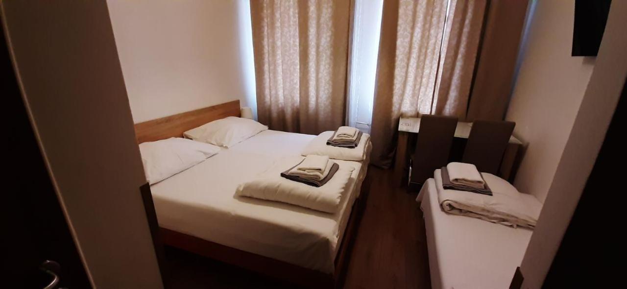 Hotel Gallery Sis Prag